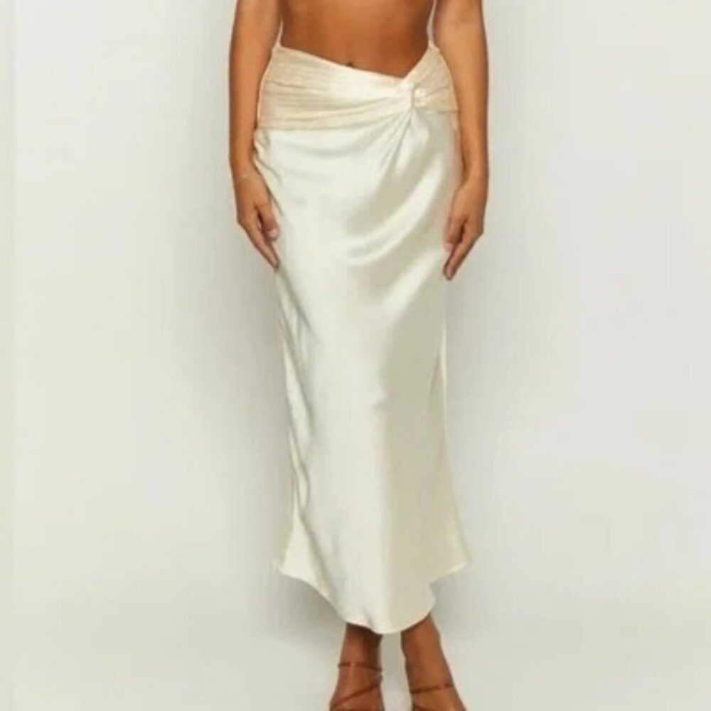 Hello Molly Cream Satin Skirt Twist Top Size Small / US 4